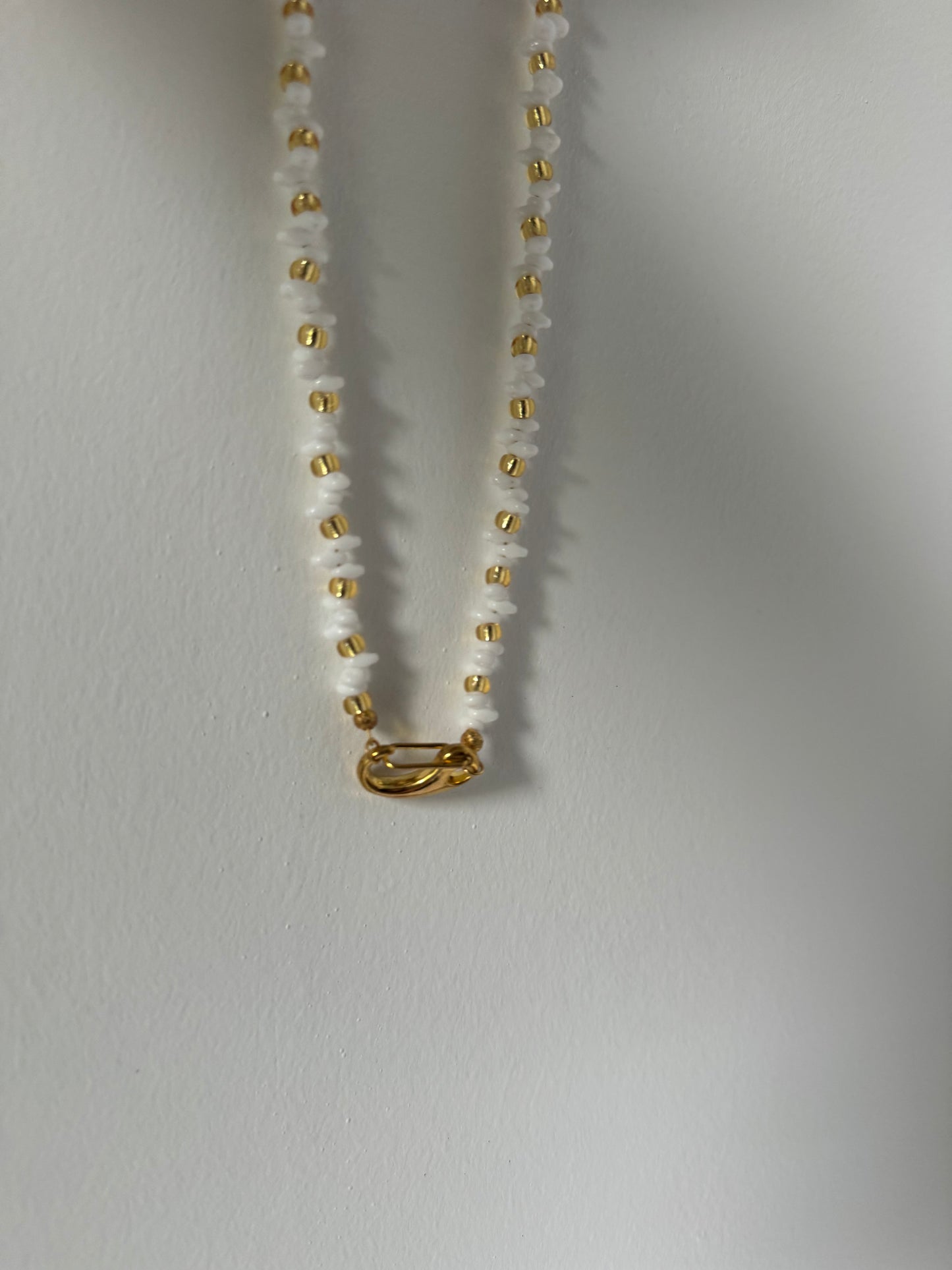 THE CONCHIGLIA NECKLACE